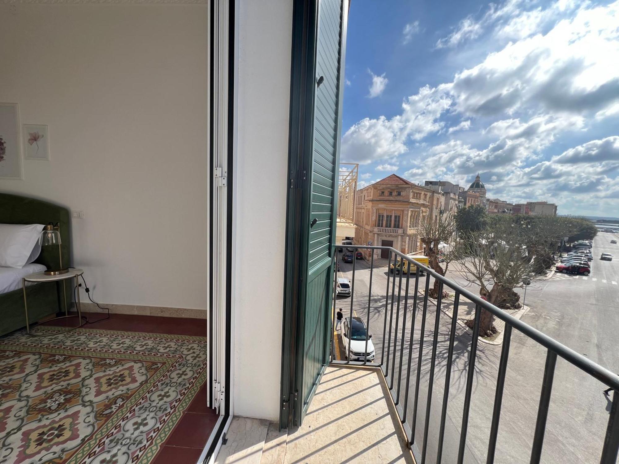 Capitano Apartments - Trapani City Centre Exterior photo